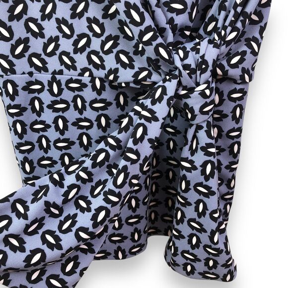 Ann Taylor Tossed Leaf Print Side-Tie Top - Picture 9 of 9